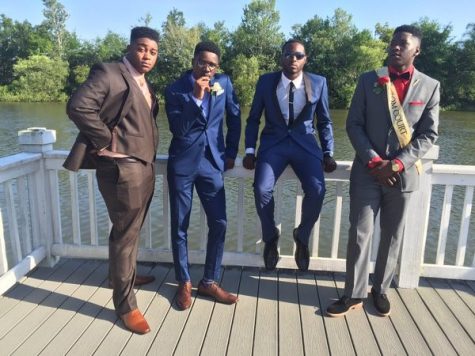 FHS Takes Prom